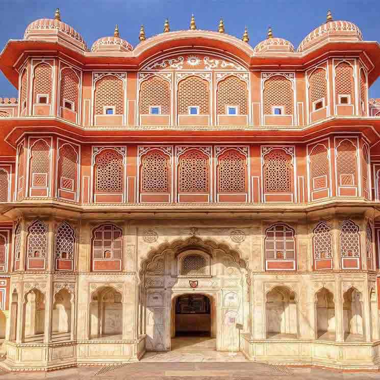 Udaipur to Jaipur Taxi Services