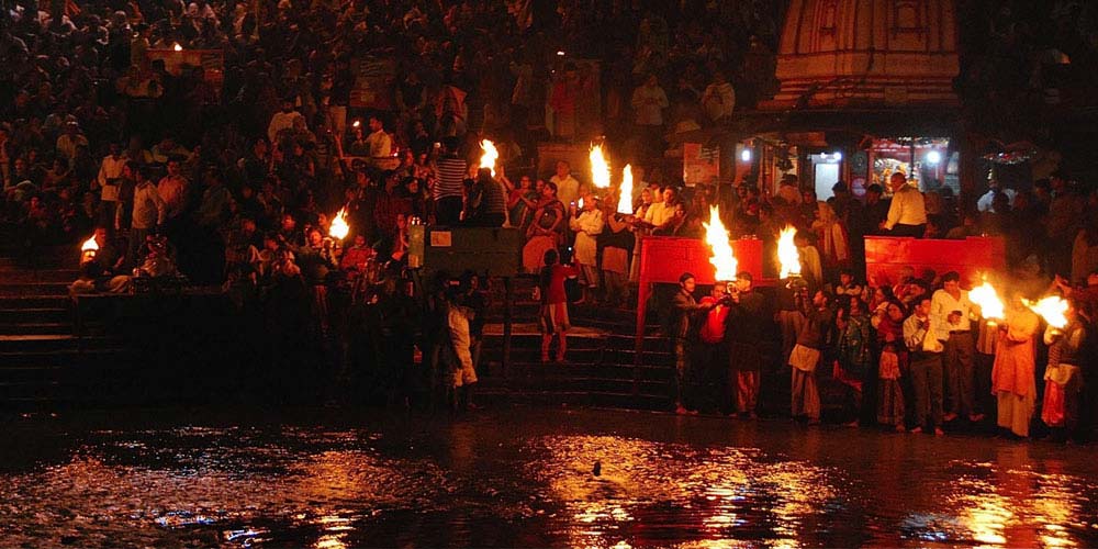 Evening Prayers at Varah Ghat