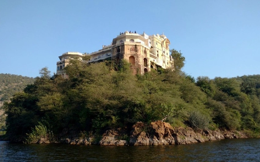 Siliserh Lake Palace