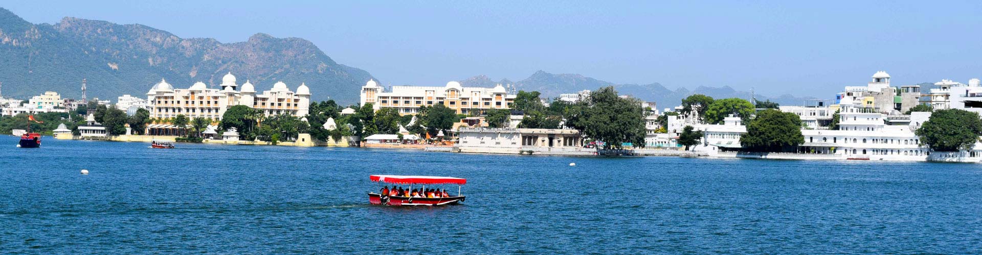 Udaipur Sightseeing Taxi - Mateshwari Tours